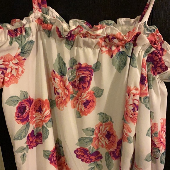 Off the shoulder dress - Picture 2 of 2